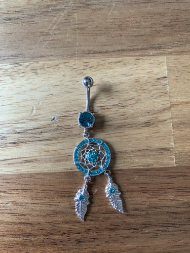 Bauchnabelpiercing